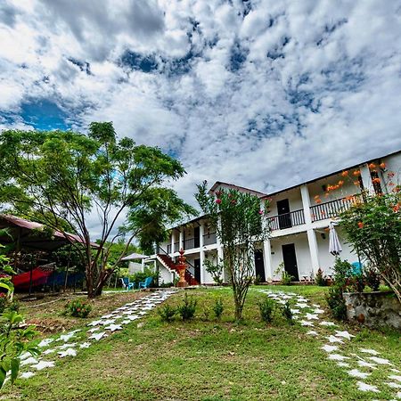 Cosmos Tatacoa Hotel Villavieja Exterior foto